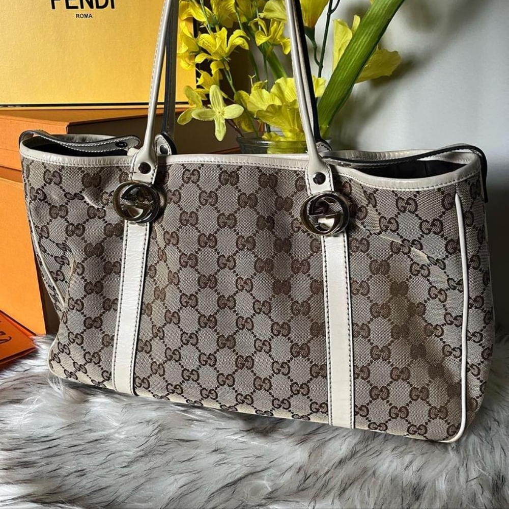 Gucci canvas bag